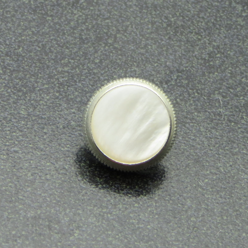 Bach Student Bb Trumpet TR500S Silver Valve Button