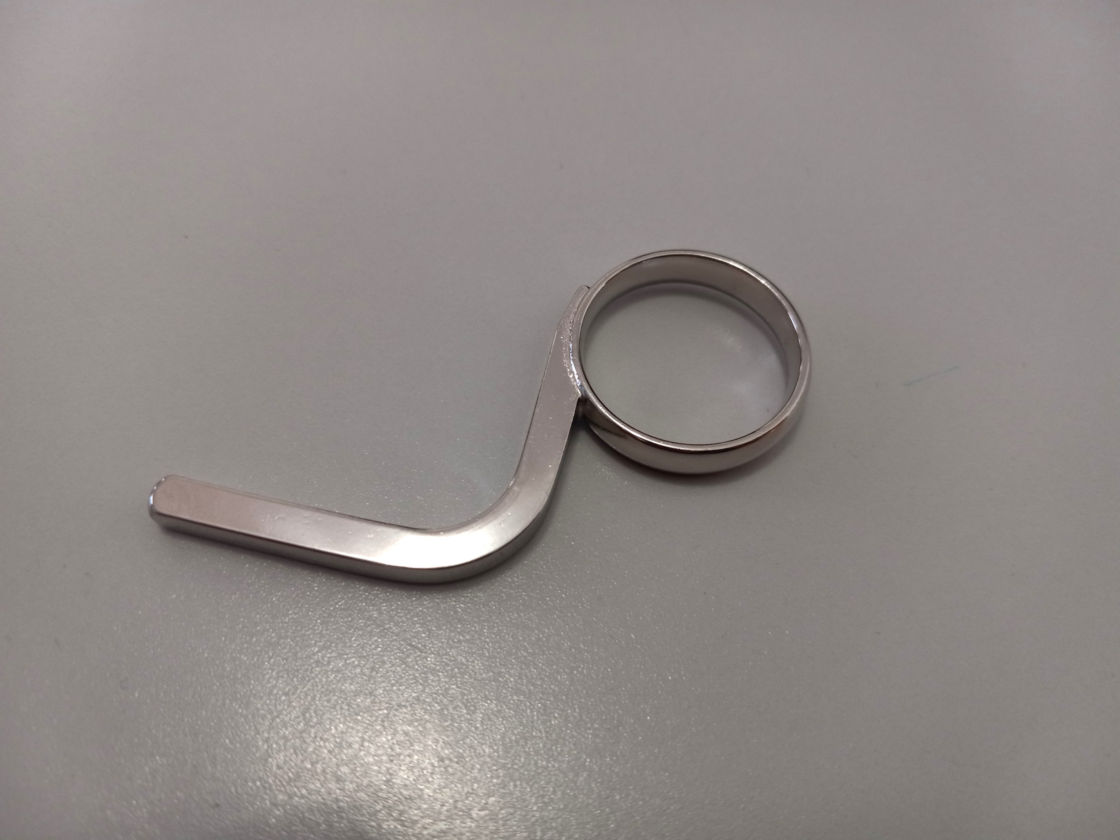 Bach Trumpet Coined Finger Hook, Silver Plated